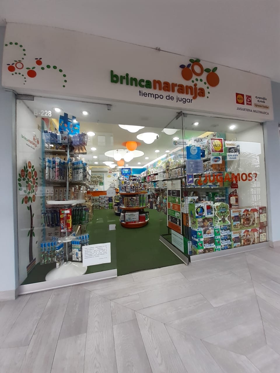 Brinca Naranja - Showroom Juguetería