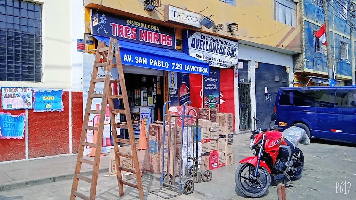 DISTRIBUIDORA TRES MARIAS SAC proveedor de licores por mayor