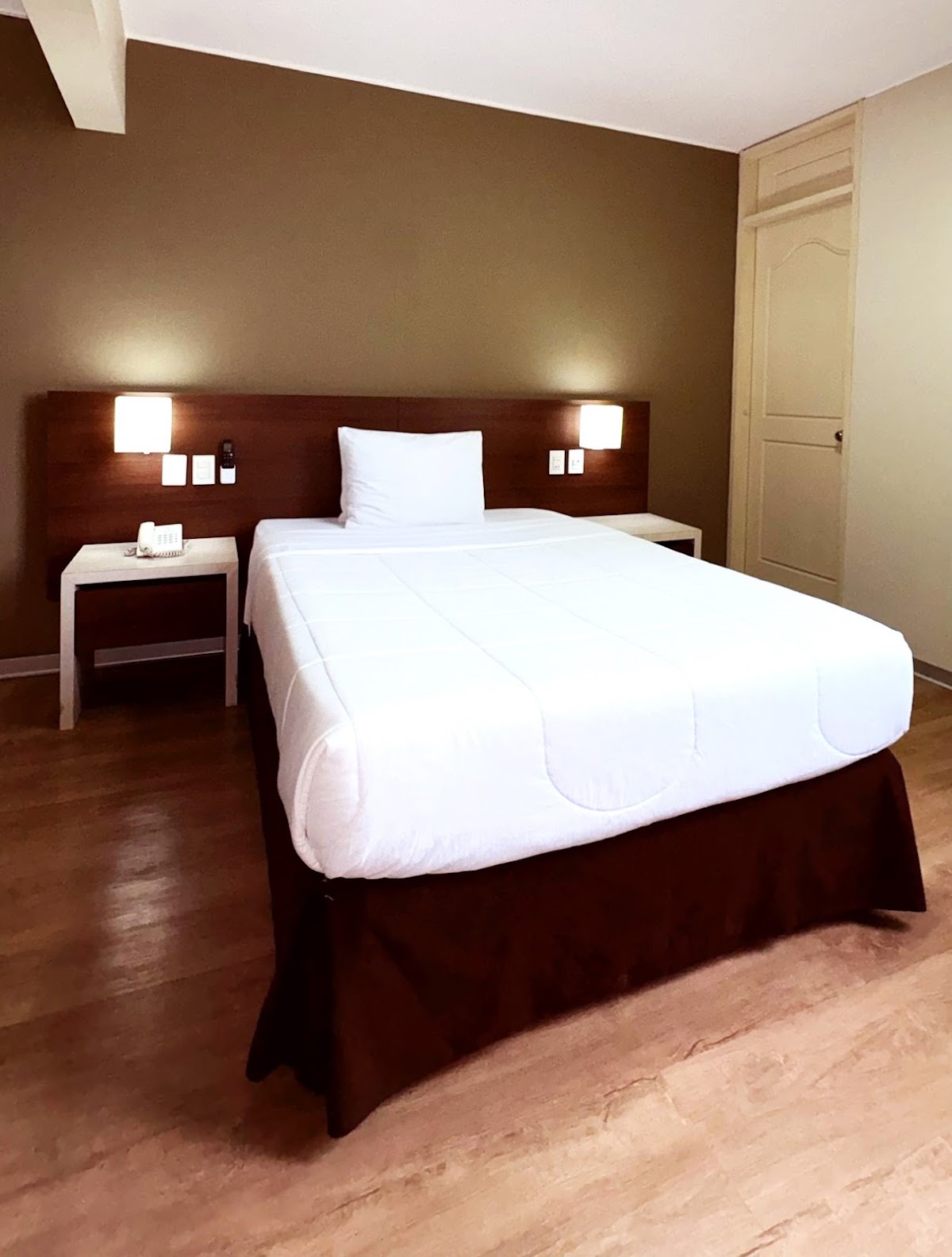 Palmetto Hotel Business La Perla