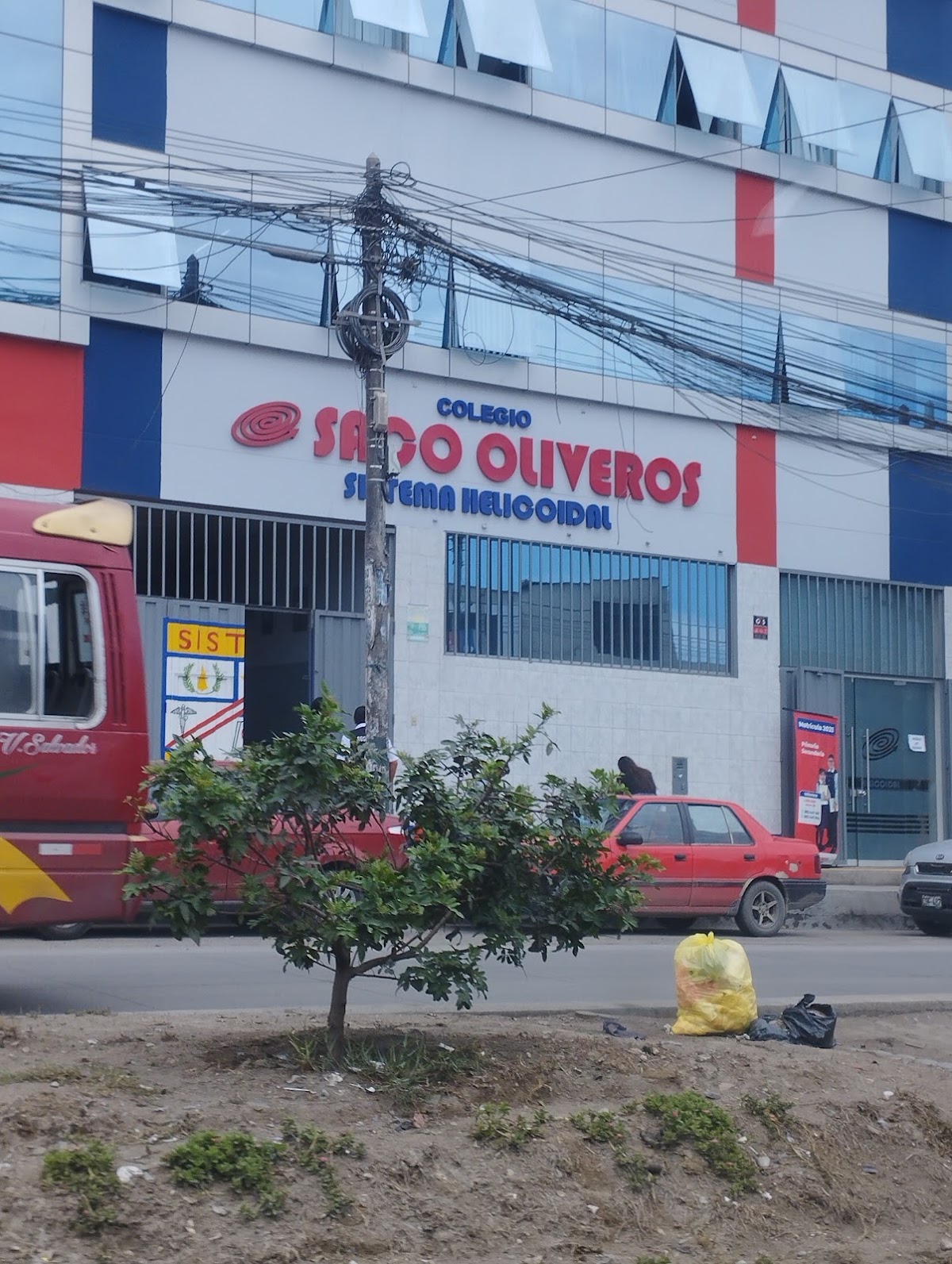 Saco Oliveros - Sede Miguel Iglesias